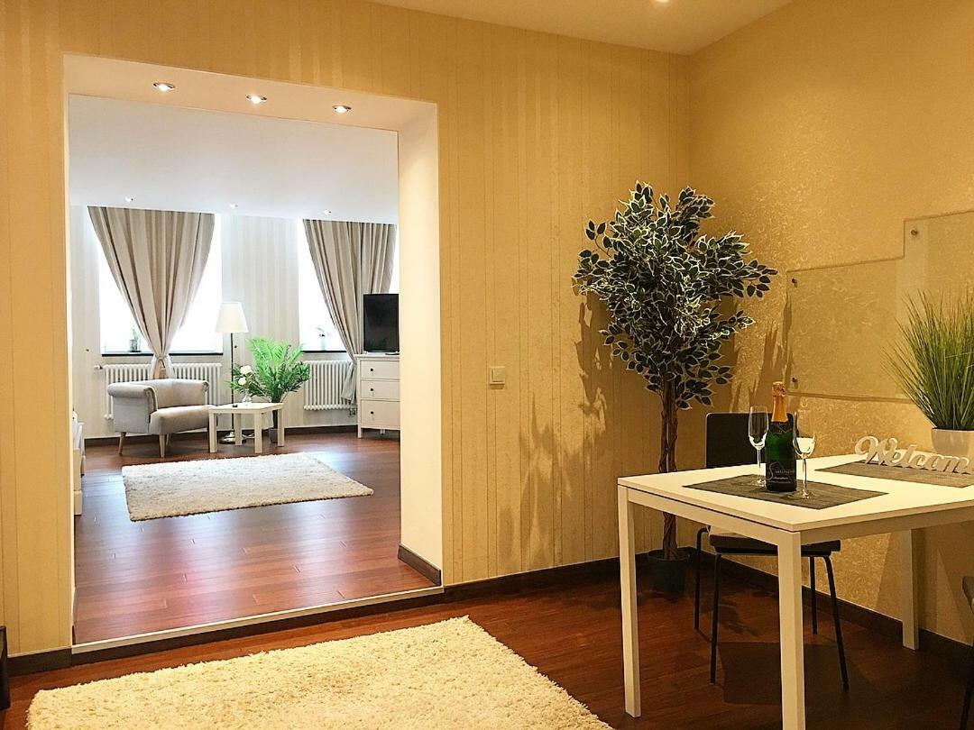 Aparthotel C'Est La Vie Saarlouis Exteriör bild
